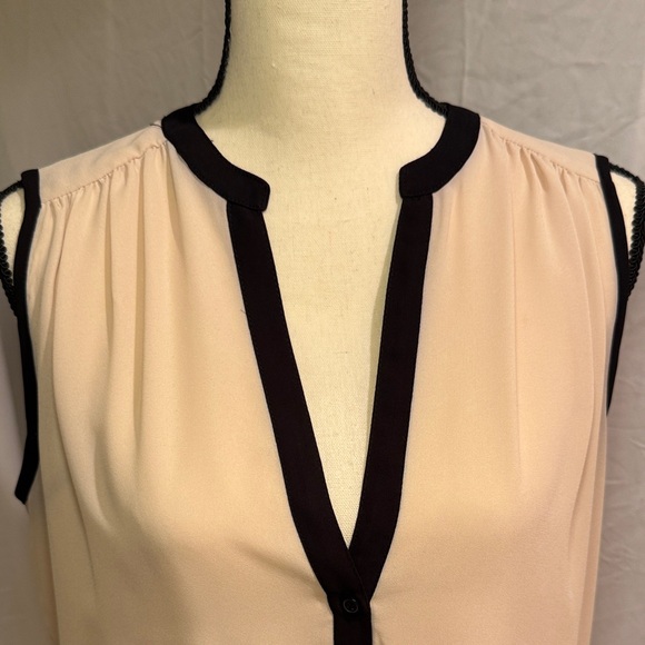 Max Studio Cream Blouse with Black Accents - Picture 2 of 12
